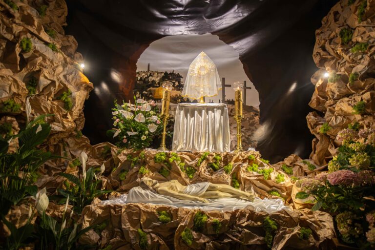 Read more about the article Liturgia Męki Pańskiej 2025