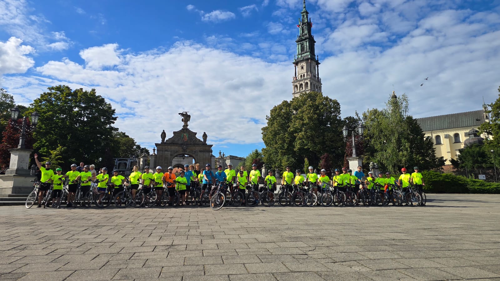 You are currently viewing Rowerowa Pielgrzymka Rodzin na Jasną Górę